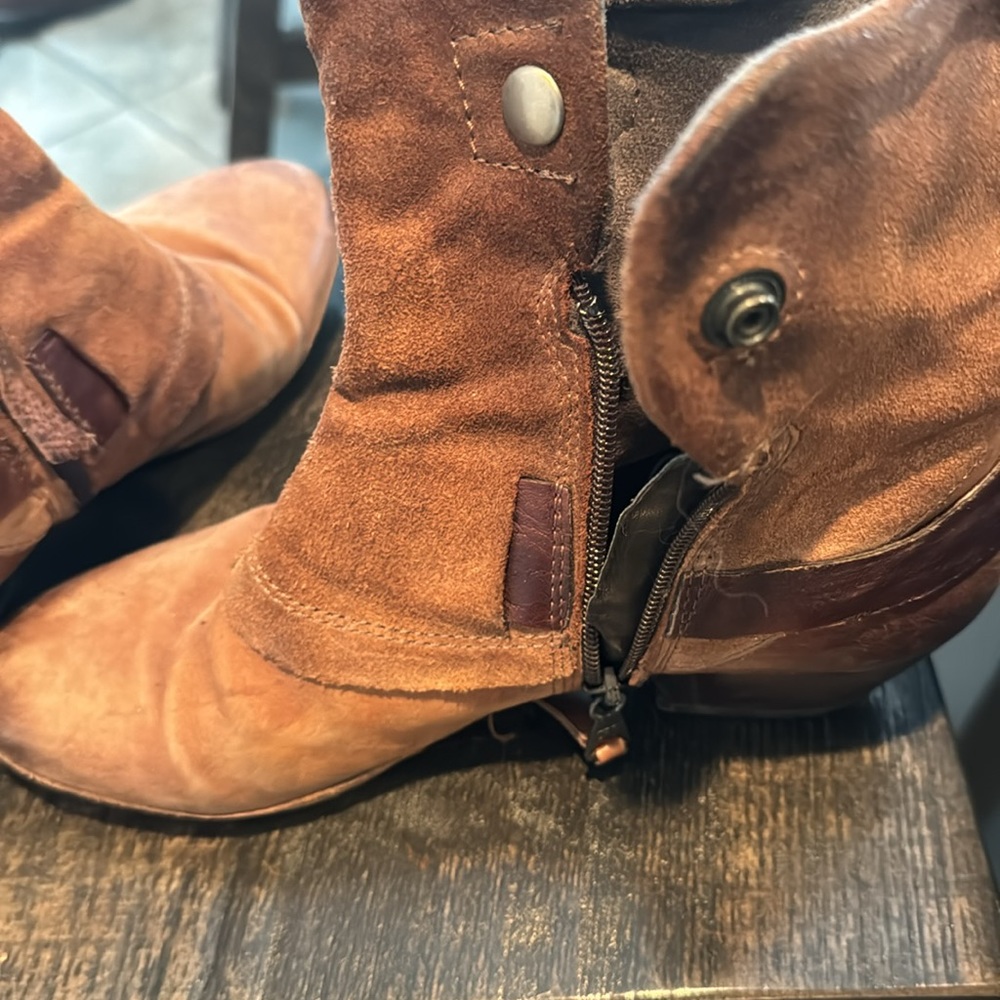 Miz Mooz distressed leather boots - Picture 6 of 6
